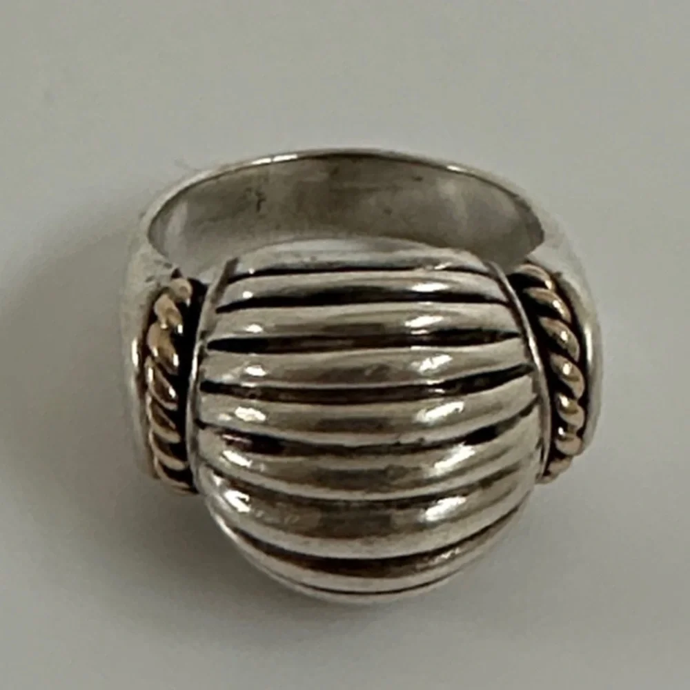 925 silver 14k yellow gold Elegant Silver Ring - Picture 5 of 13